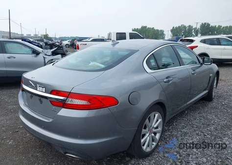 2014 Jaguar Xf 3.0L z USA, uszkodzony, nr VIN SAJXJ0EF8E8U11441